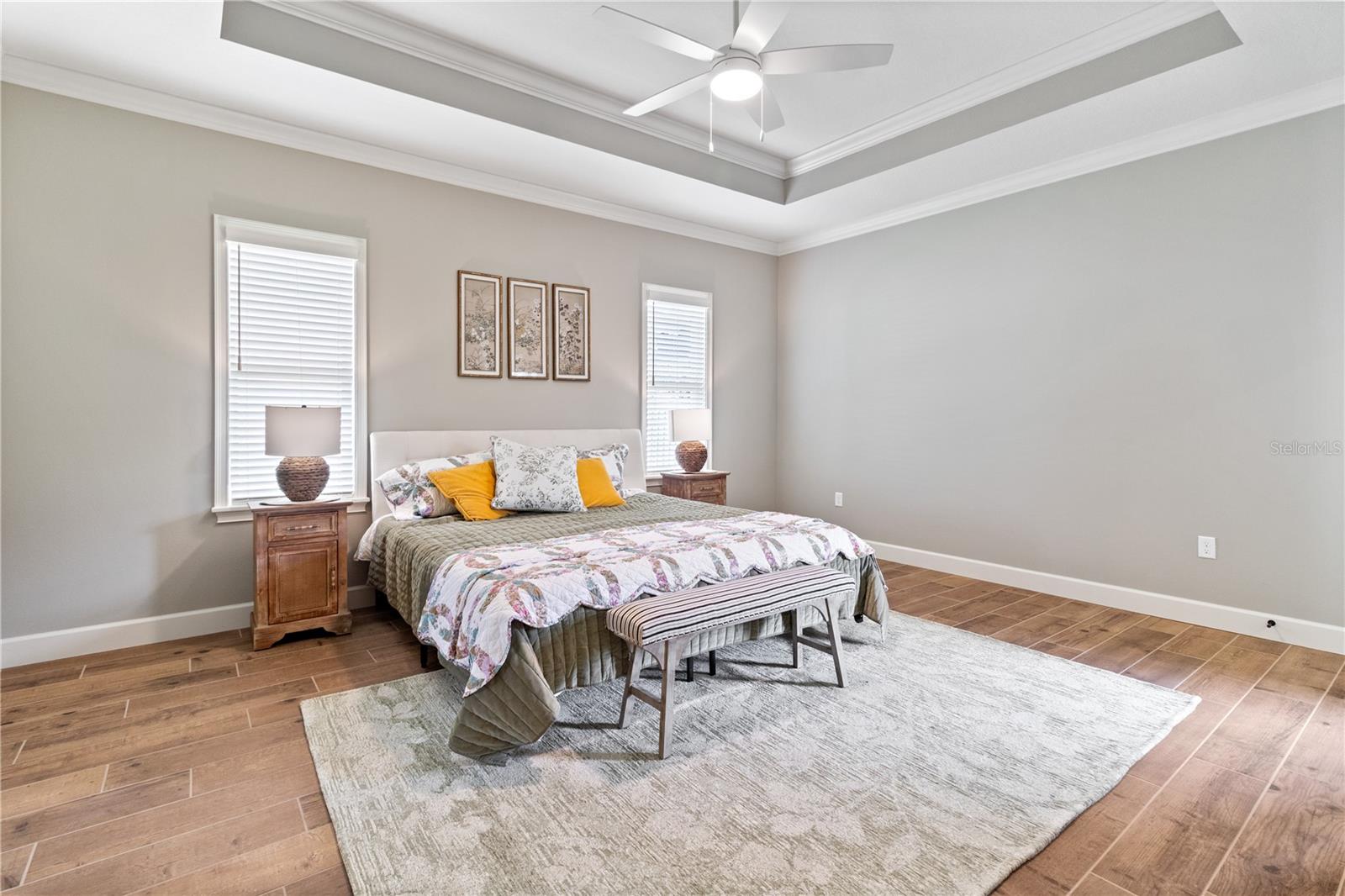 COACHMAN SQUARE - Residential