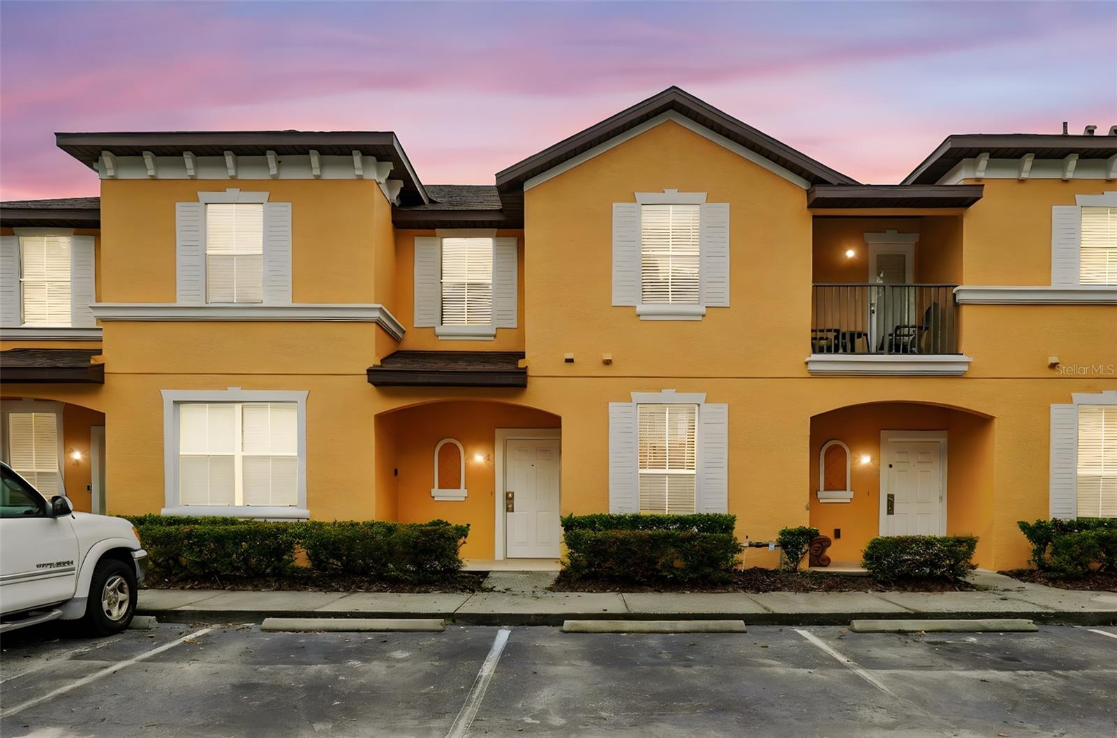 REGAL OAKS AT OLD TOWN - Residential