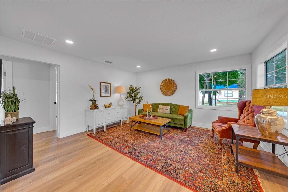 PASADENA HEIGHTS - Residential