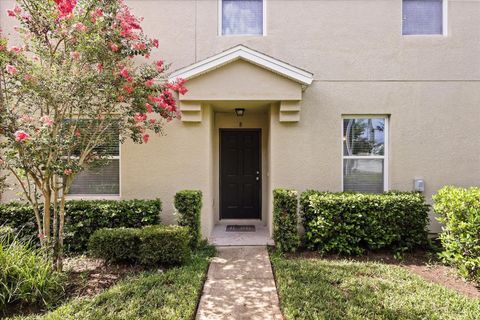 Photo of 3537 Seneca Club Loop #B, Orlando, FL 32808 (MLS # O6317325)