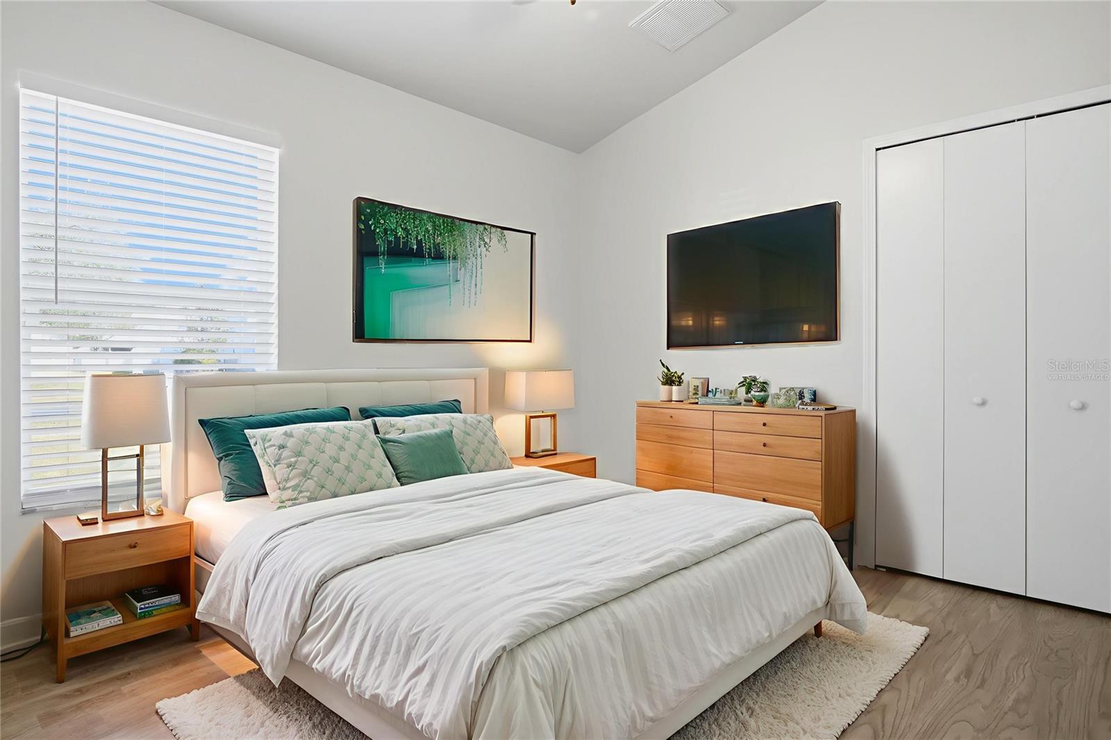 STERLING HILL - Residential