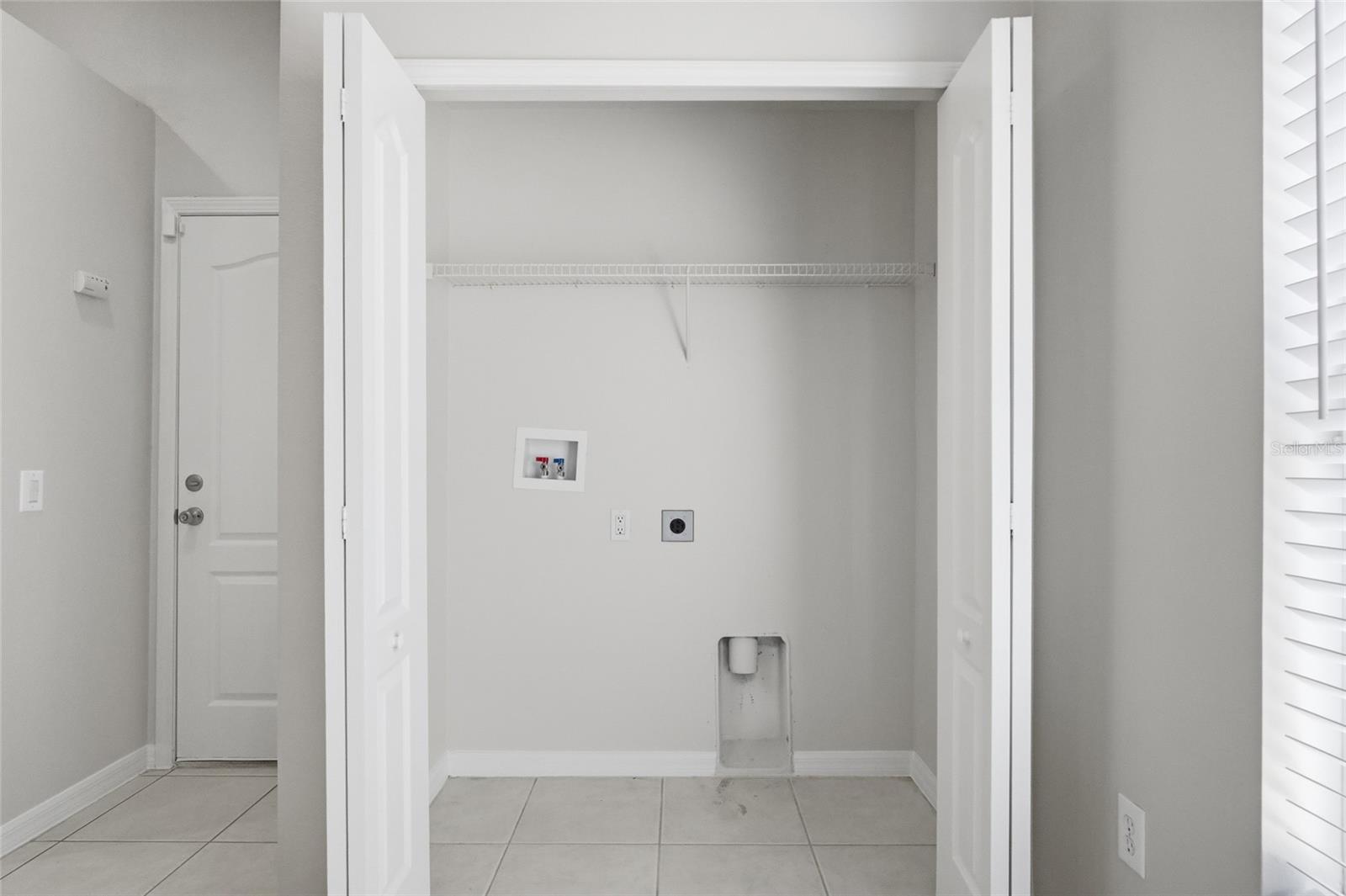 STERLING HILL - Residential