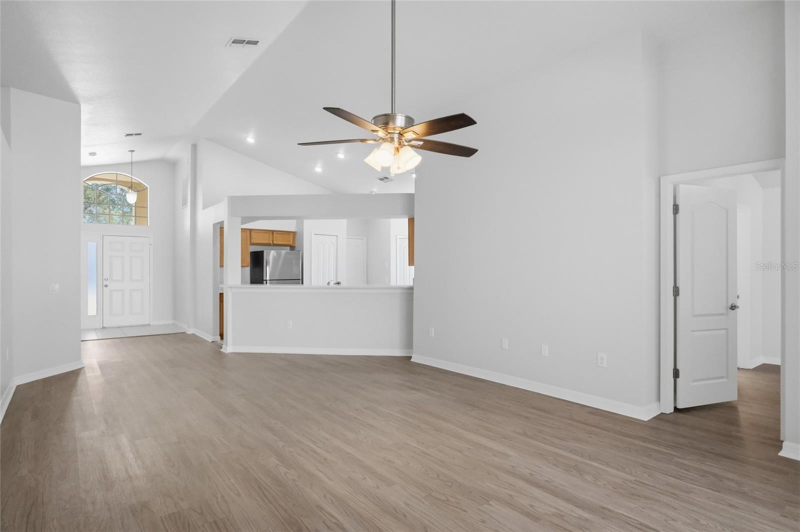 STERLING HILL - Residential