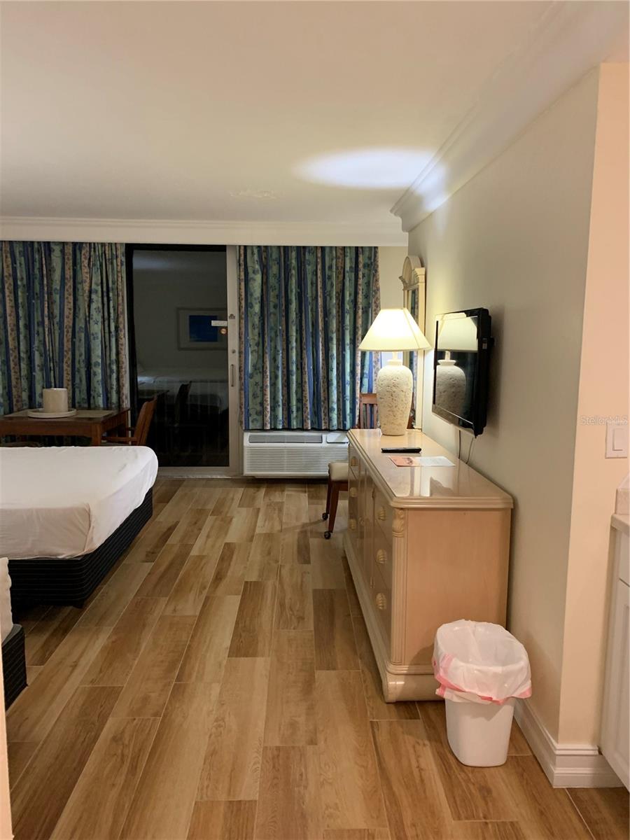 DAYTONA BEACH RESORT & CONF CENTER - Residential Lease