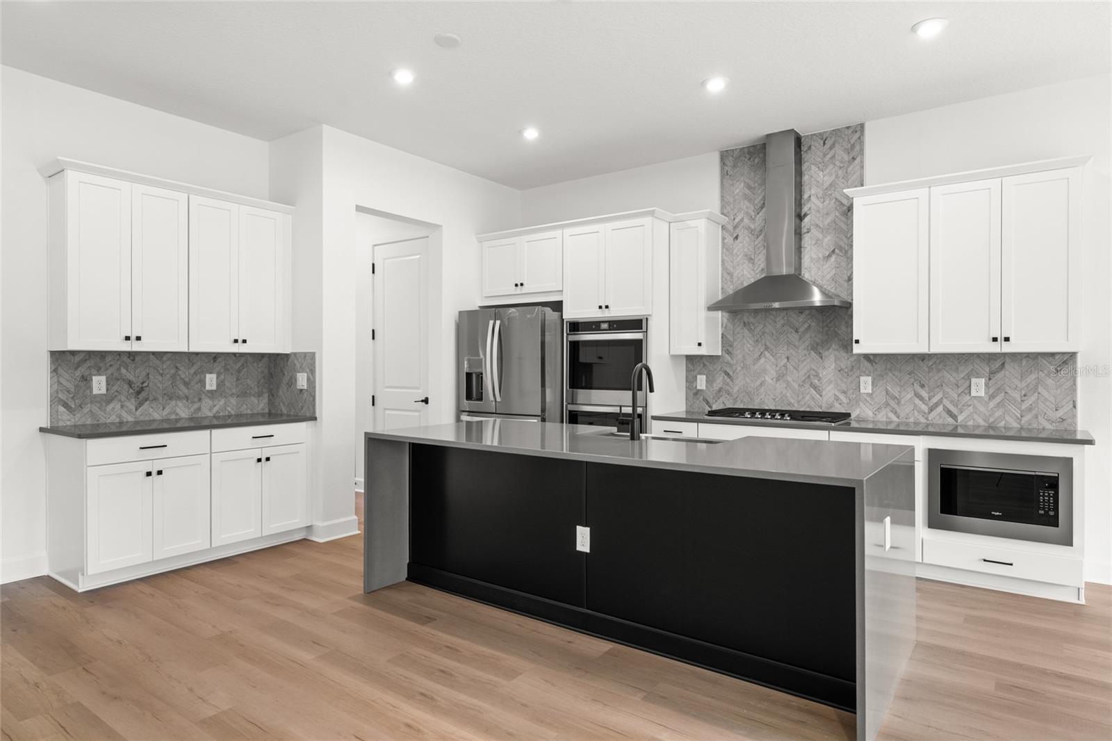 CELEBRATION ISLAND VILLAGE PH 1B - Residential