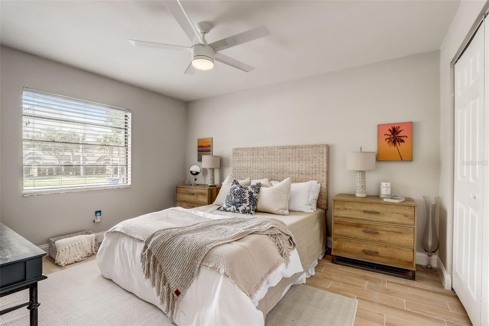 BAY CREST CONDO PH I - Residential