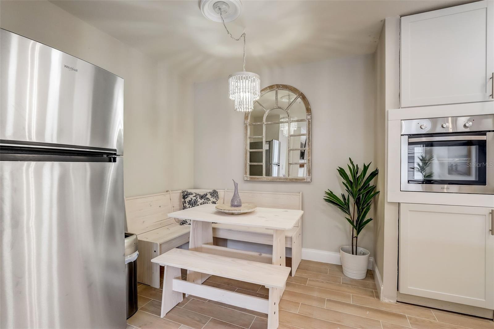 BAY CREST CONDO PH I - Residential