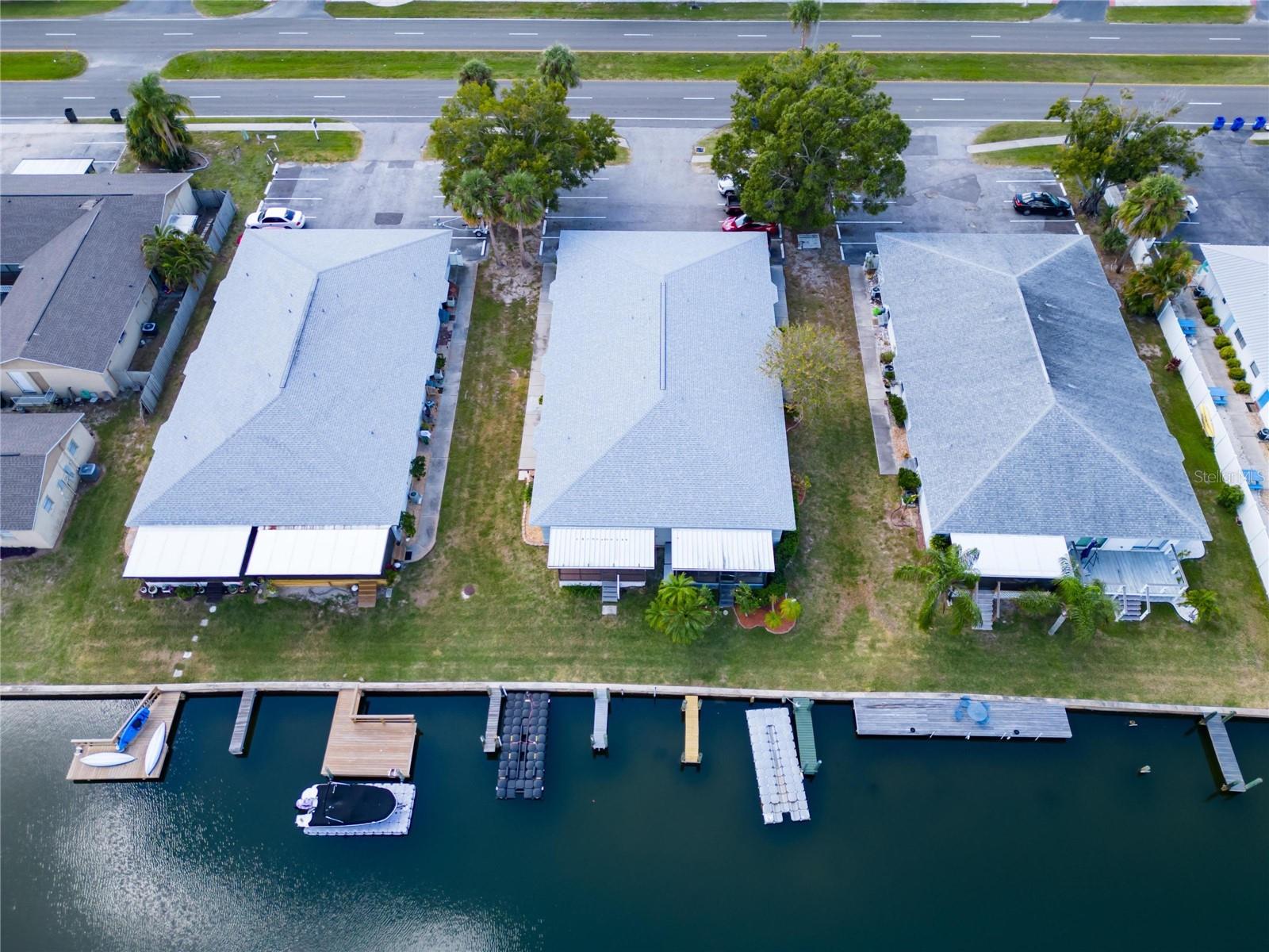 BAY CREST CONDO PH I - Residential