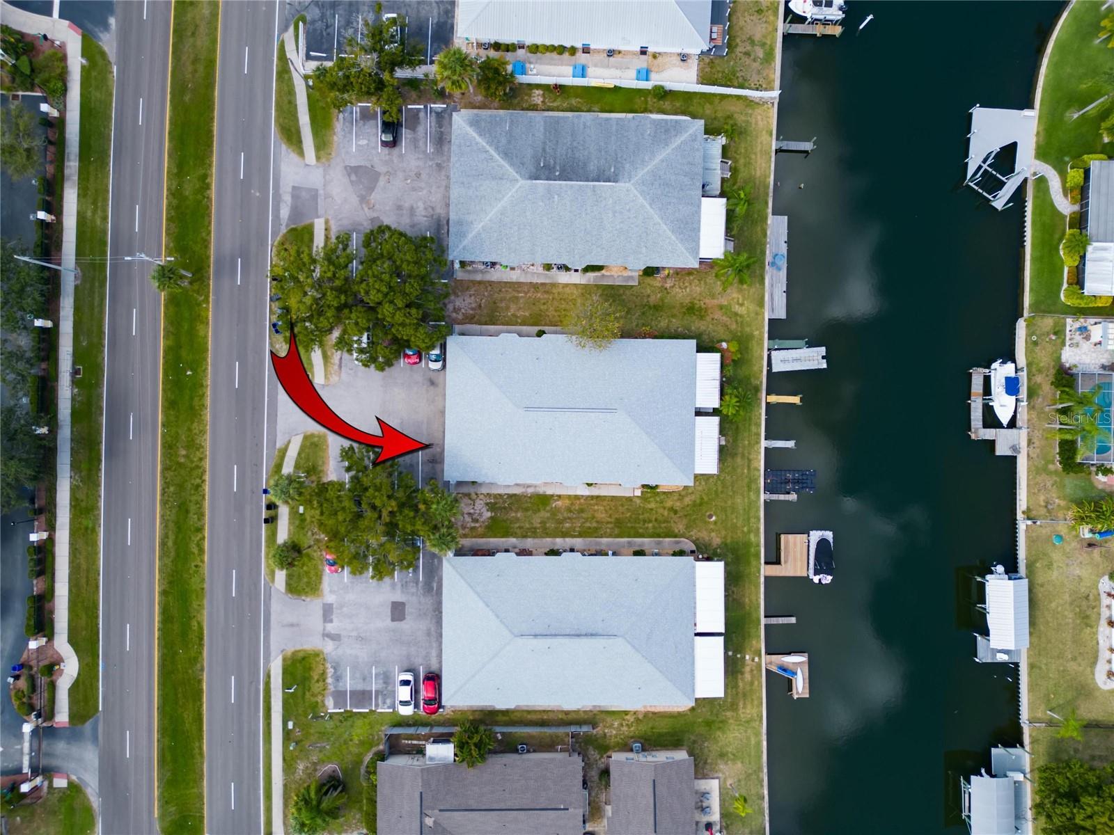 BAY CREST CONDO PH I - Residential