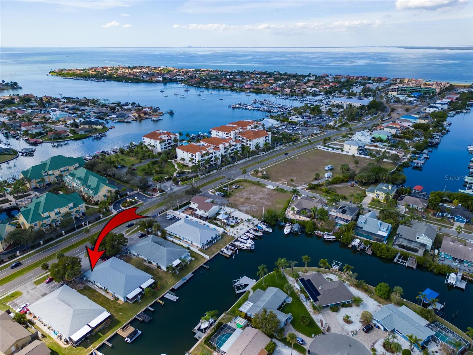 BAY CREST CONDO PH I - Residential