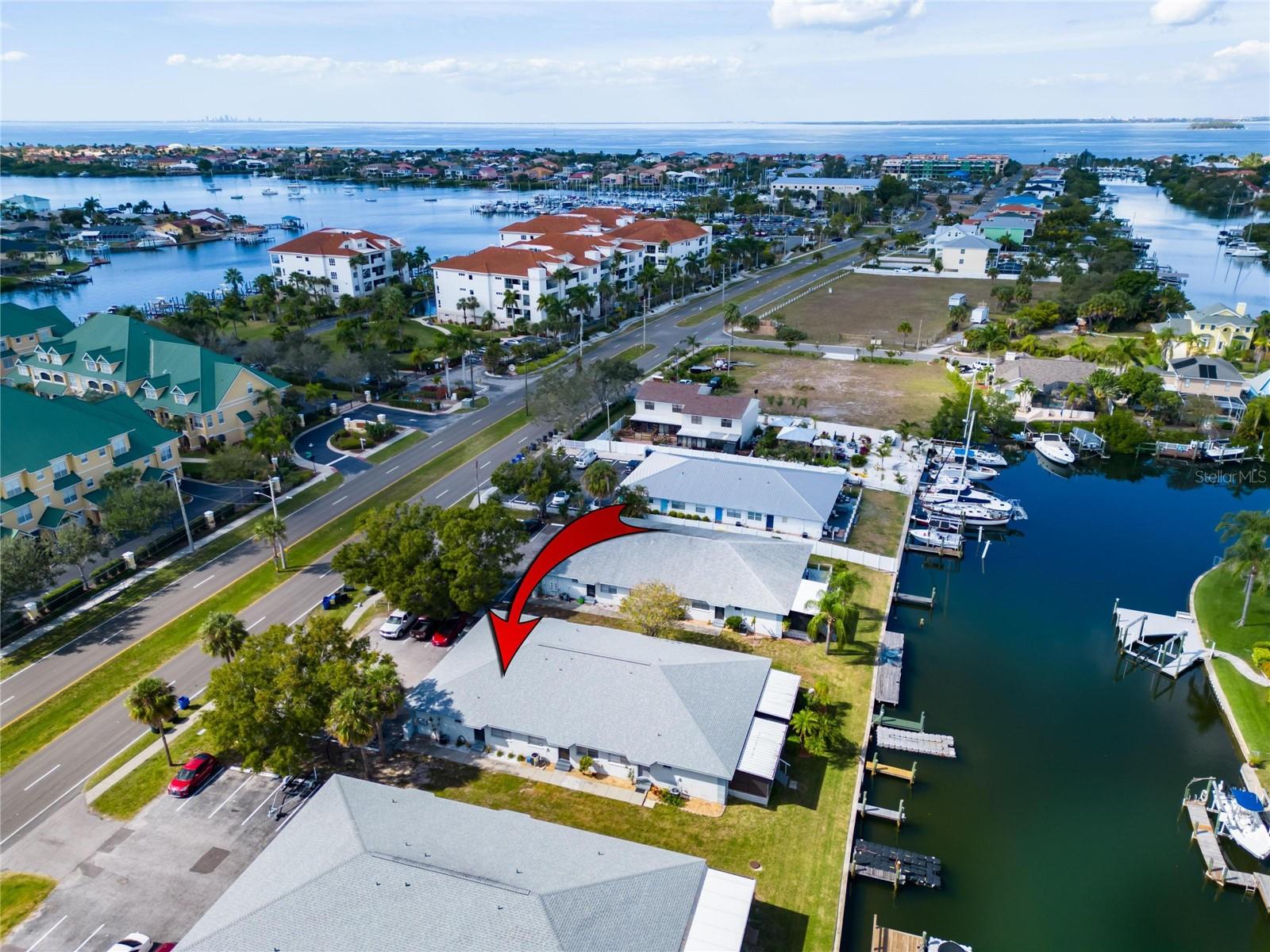 BAY CREST CONDO PH I - Residential