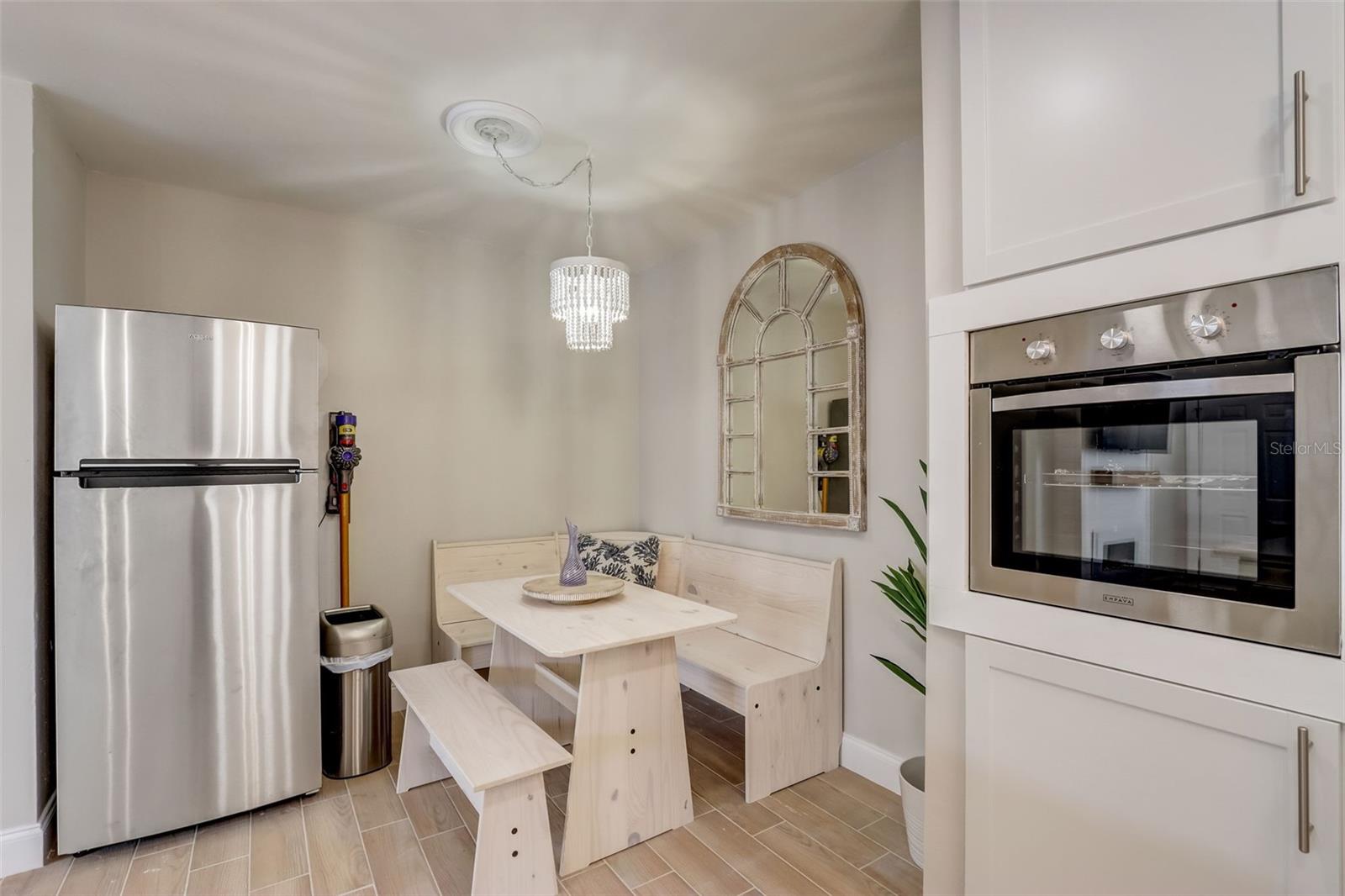 BAY CREST CONDO PH I - Residential