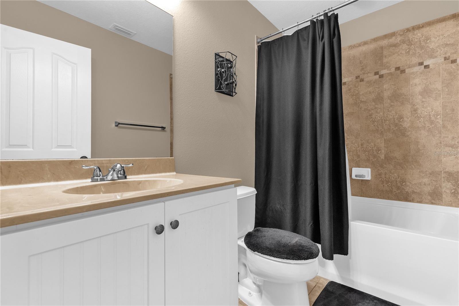 WEDGEWOOD TWNHMS - Residential