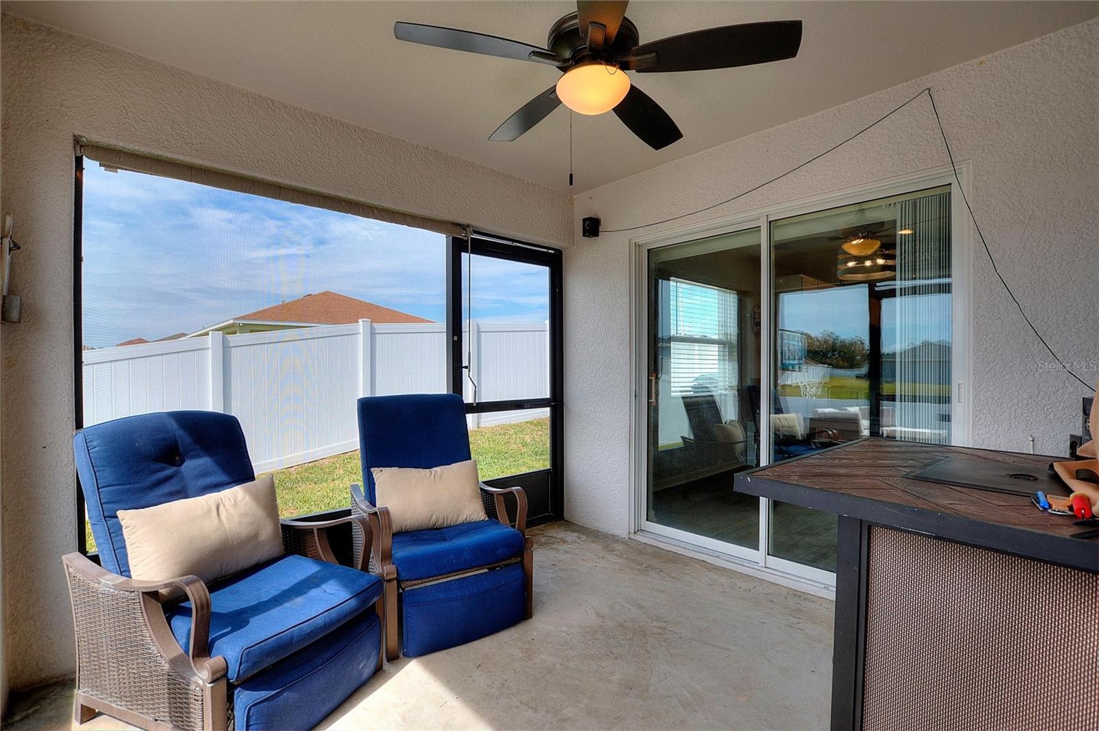 THE LAKES - Residential