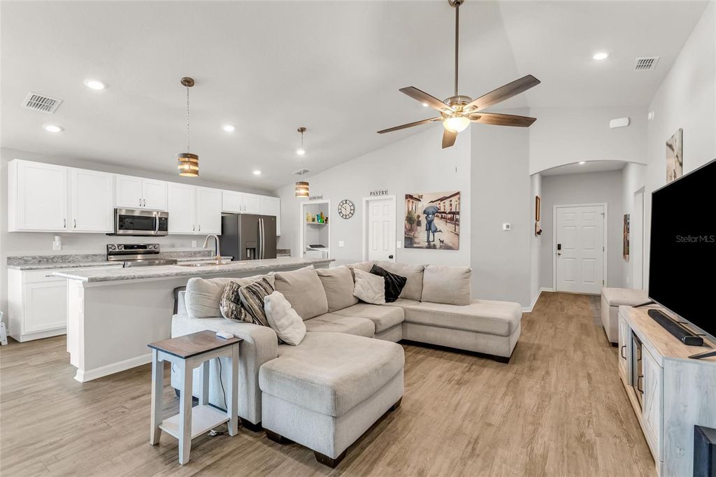 Photo of 909 Inverness Way, Lake Alfred, FL 33850 (MLS # S5144827)