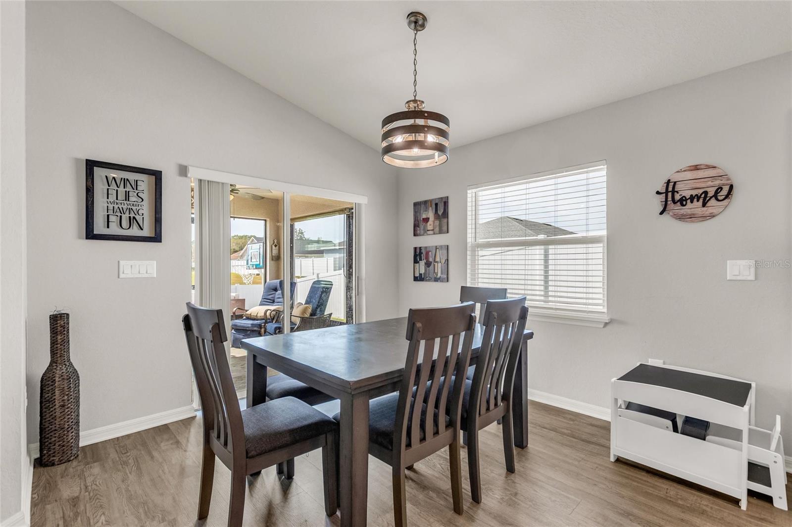 THE LAKES - Residential