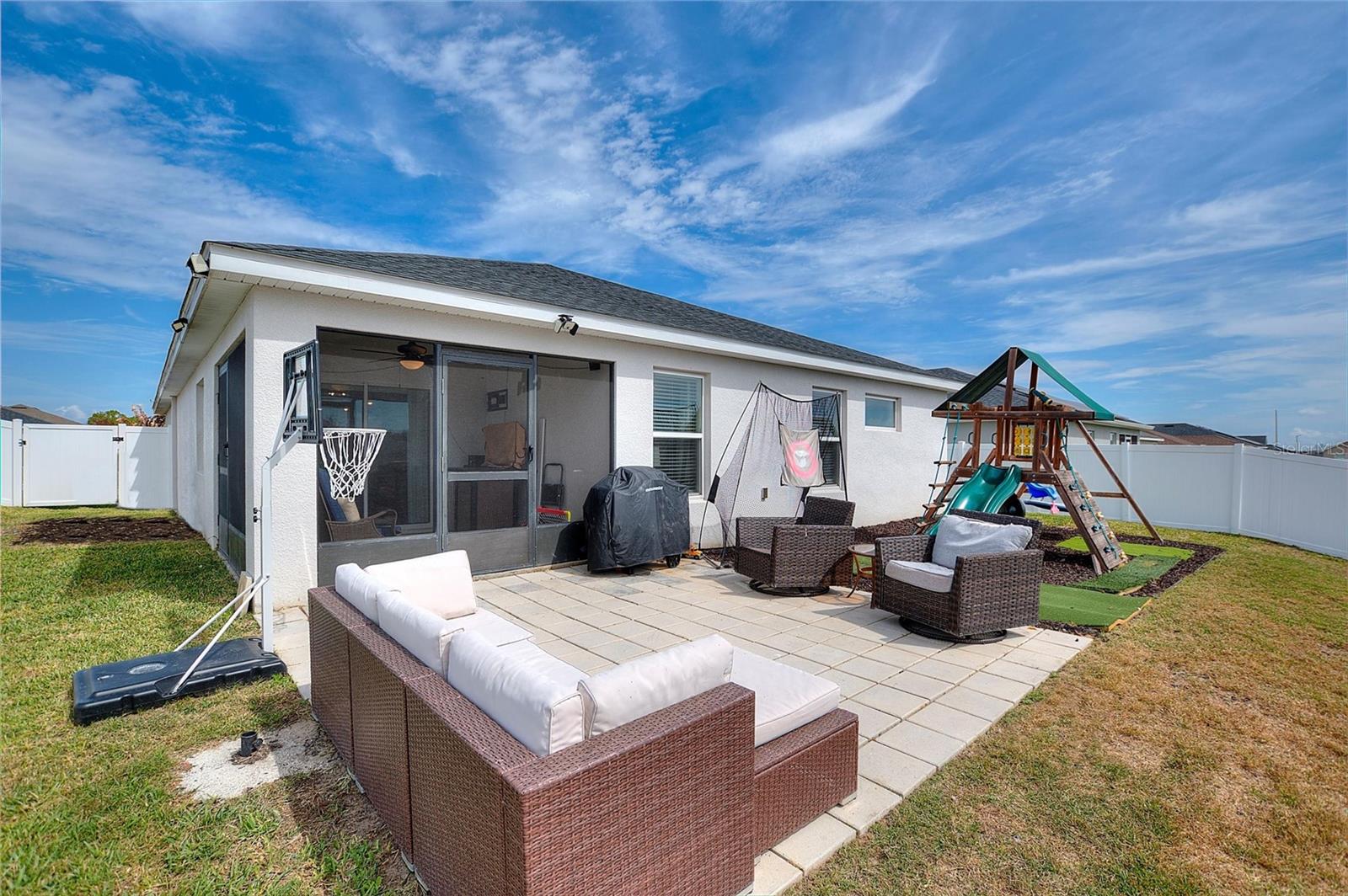 THE LAKES - Residential