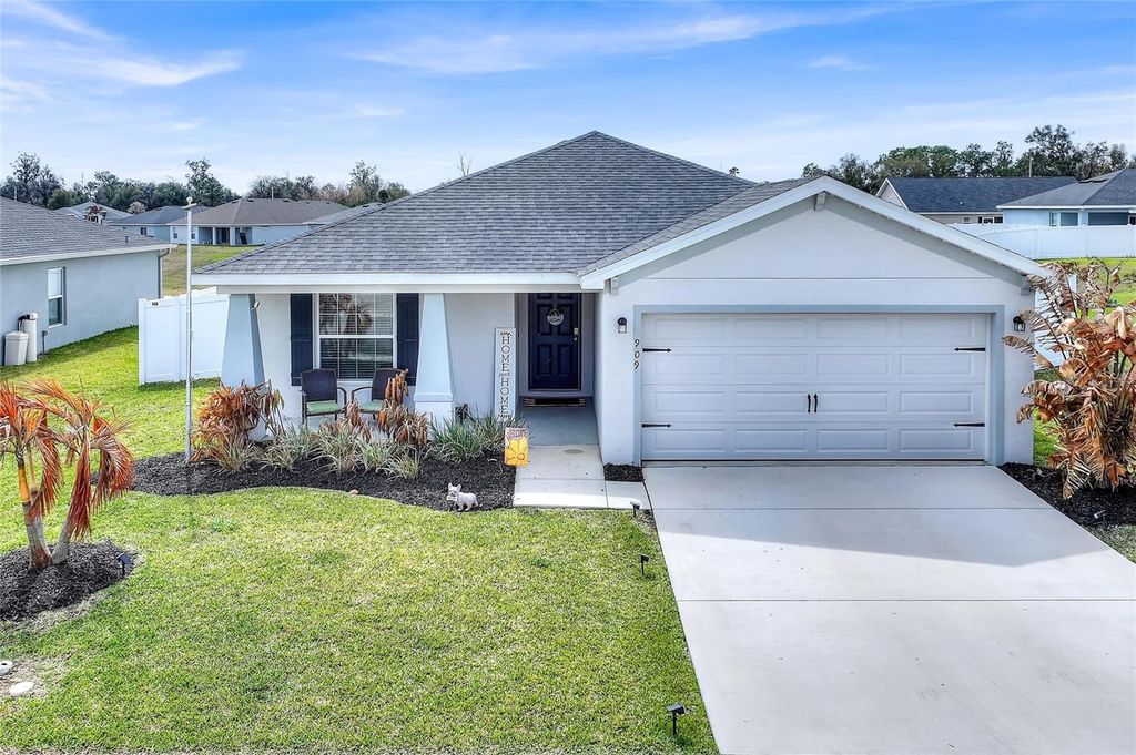 Photo of 909 Inverness Way, Lake Alfred, FL 33850 (MLS # S5144827)