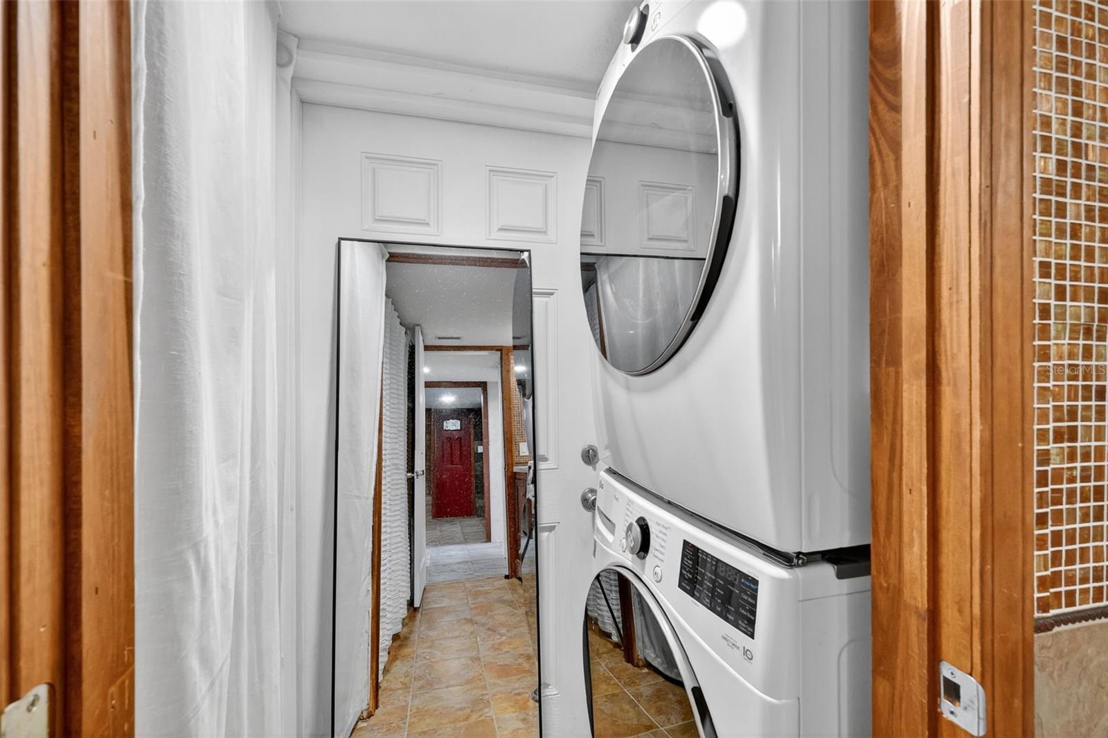 DEEP WOODS - Residential