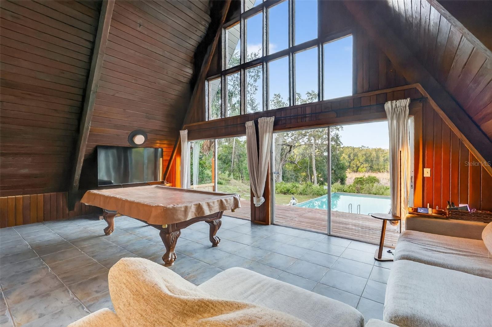 DEEP WOODS - Residential