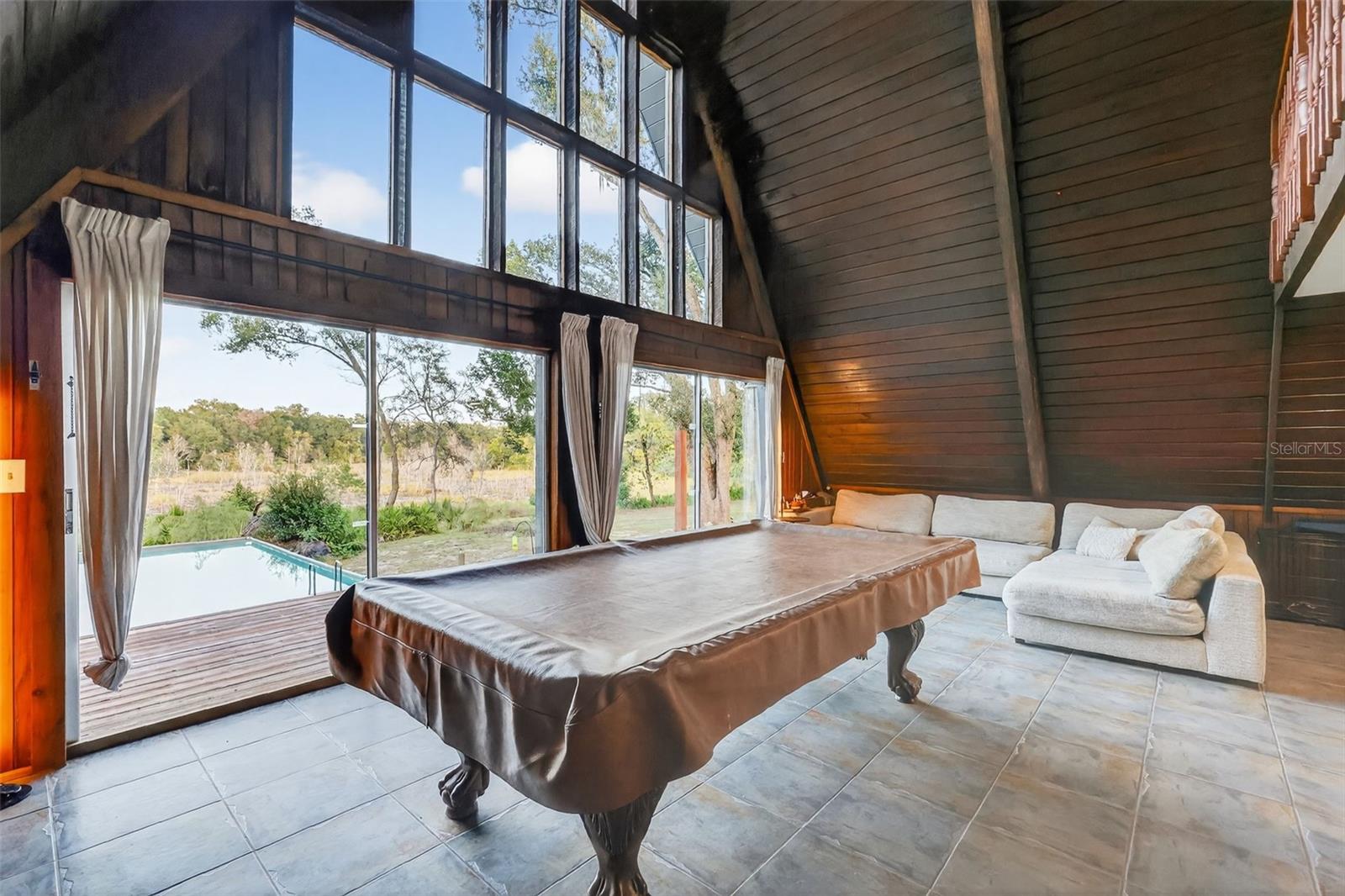 DEEP WOODS - Residential