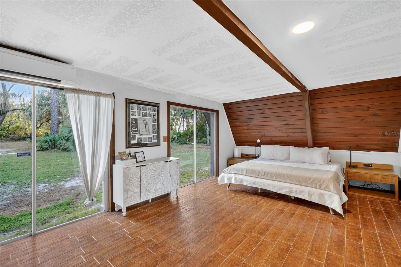 DEEP WOODS - Residential