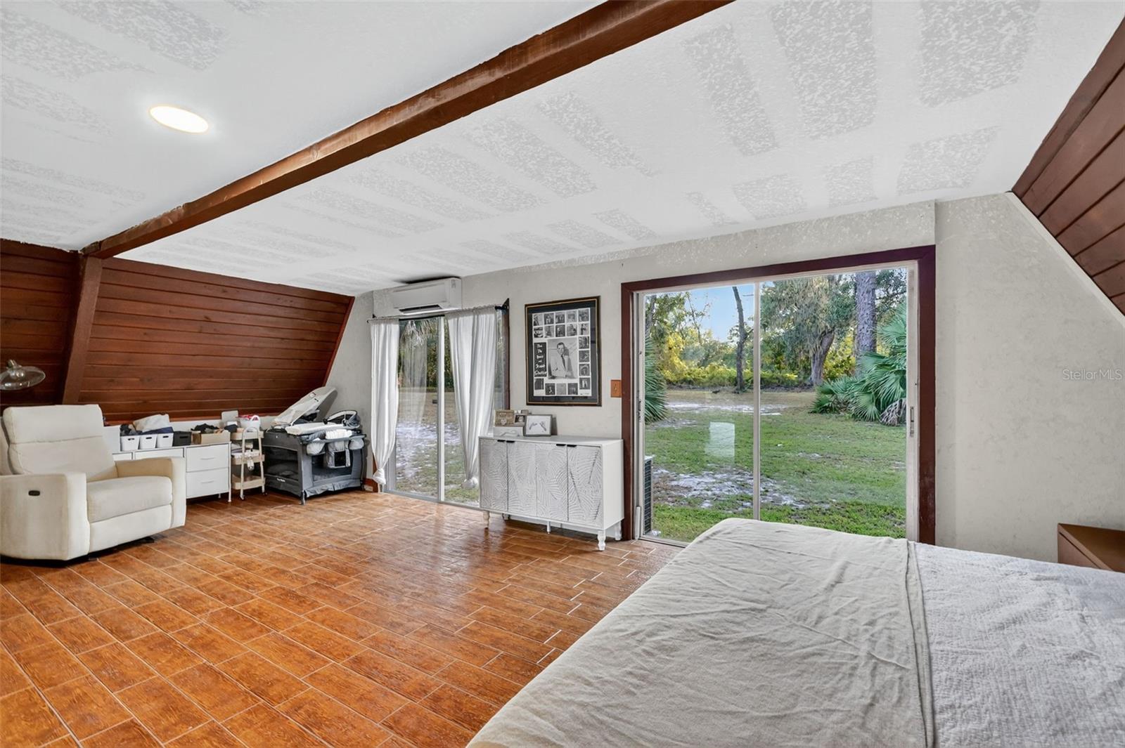 DEEP WOODS - Residential