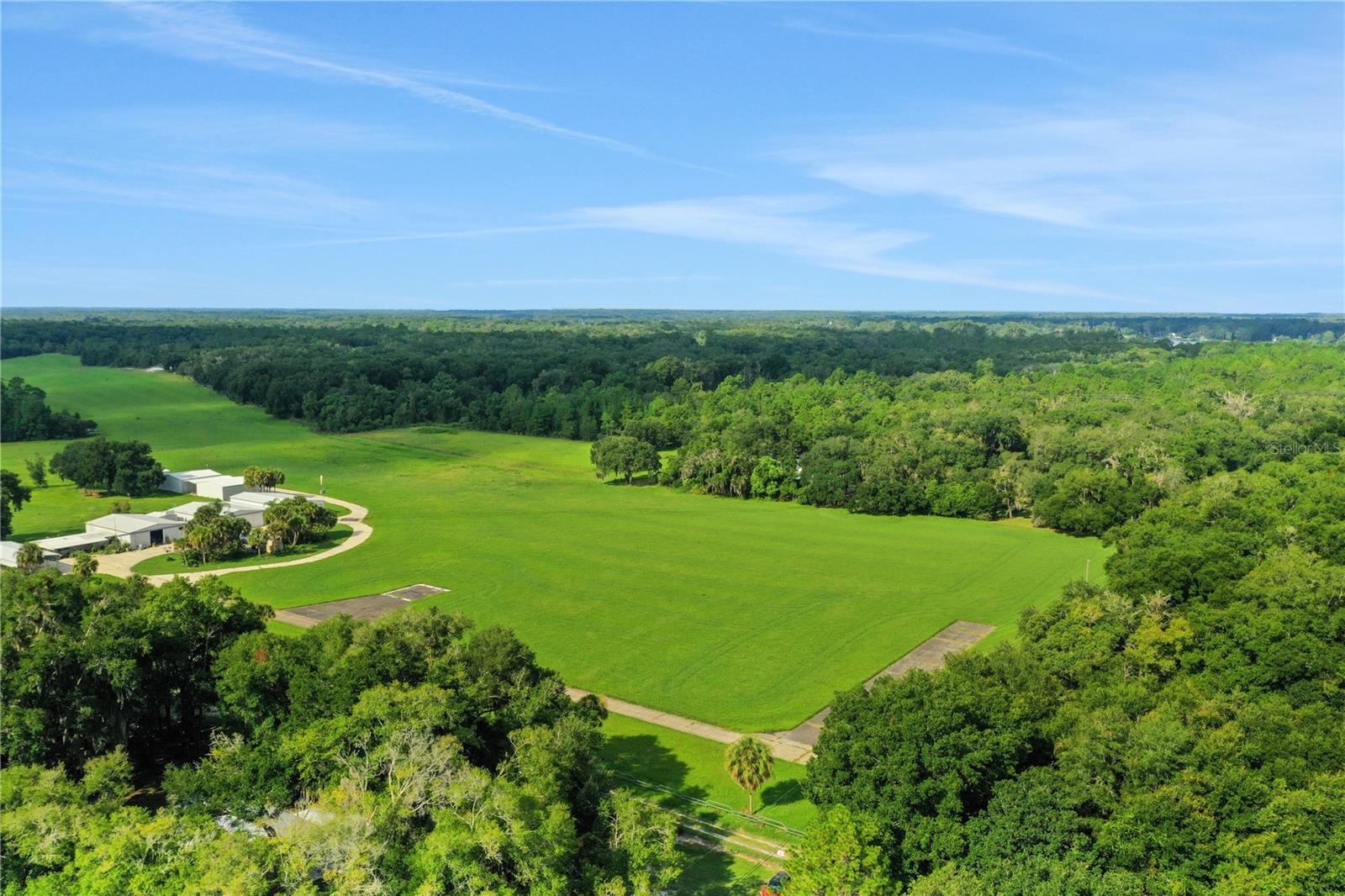 POMONA PARK PRIVATE AIRPORT - Commercial Sale