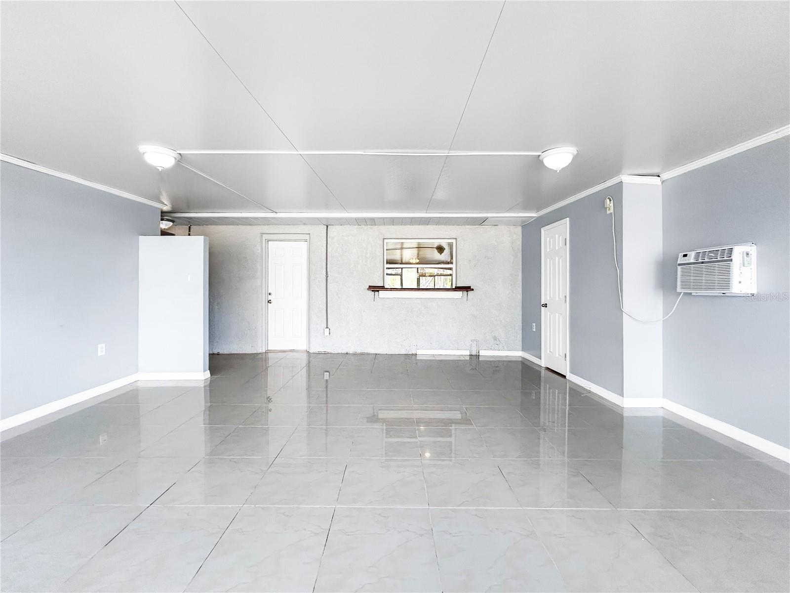 CAREYS PIRATES POINT - Residential