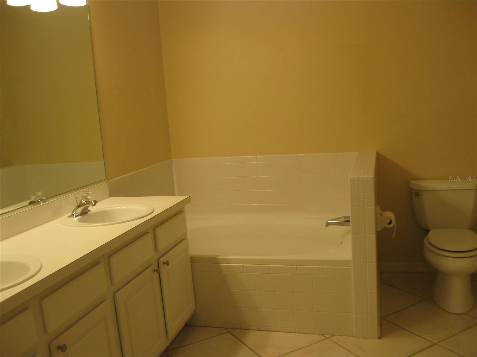 SUMMERFIELD VILLAGE SUBPHASE C U5,T300 - Residential Lease