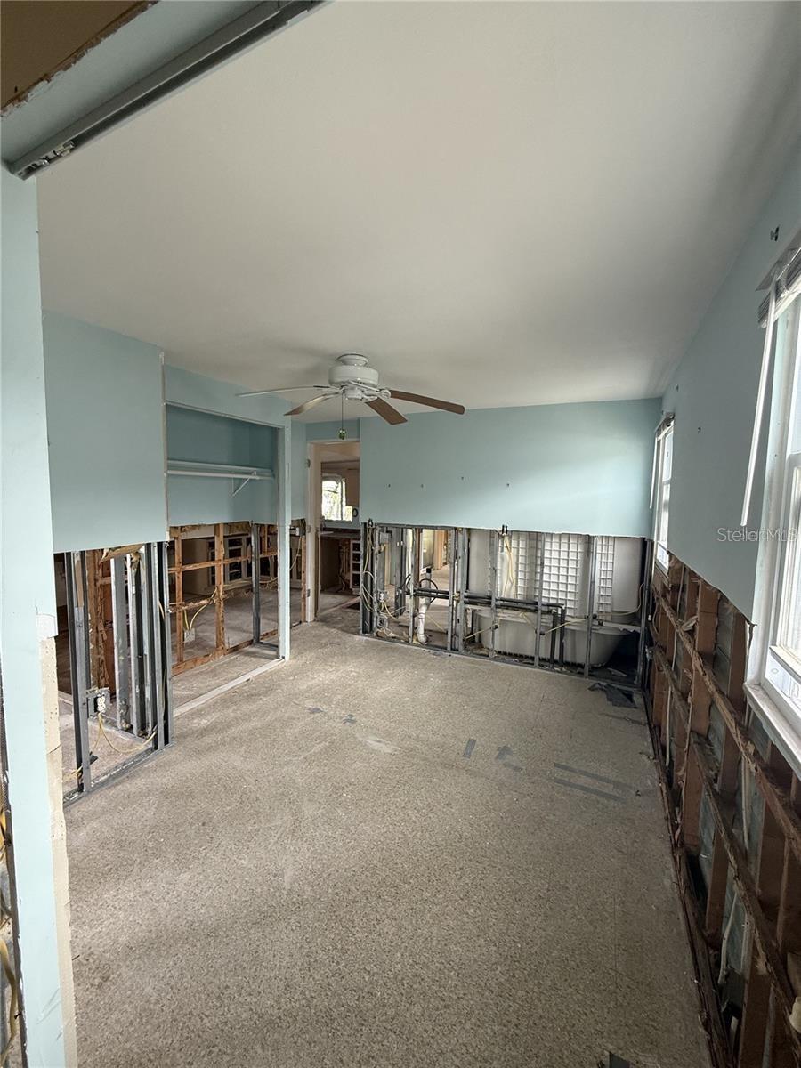 SEA HORSE MOBILE HOME PARK CONDO - Land