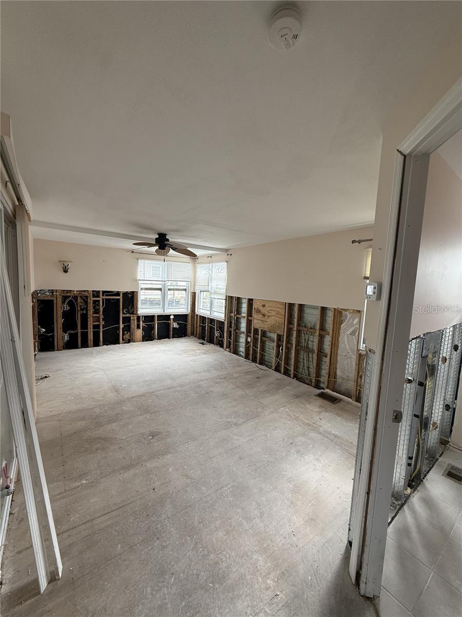 SEA HORSE MOBILE HOME PARK CONDO - Land