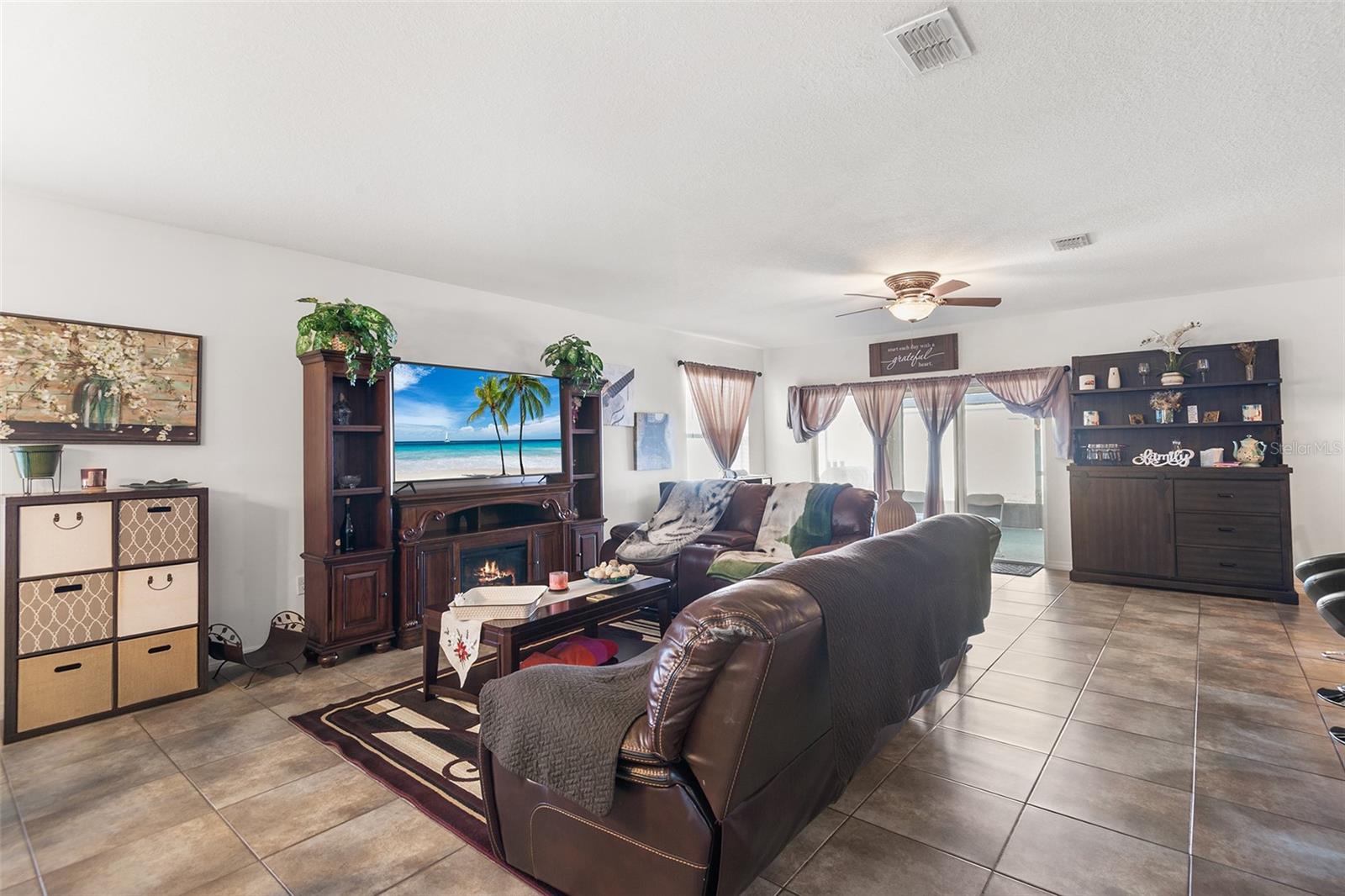 HAINES RIDGE PH 01 - Residential