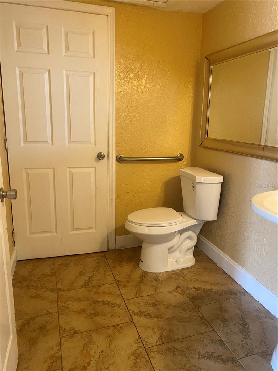 AZALEA PARK ANNEX REP - Commercial Sale