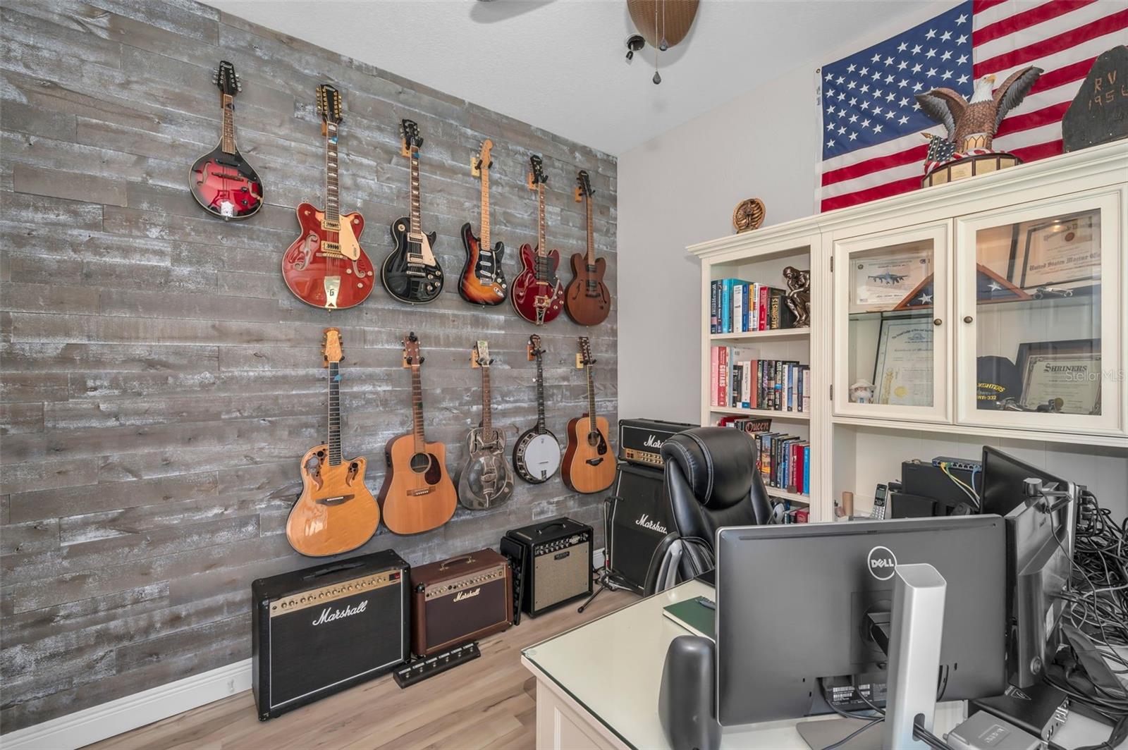 BAYSHORE TERRACE - Residential