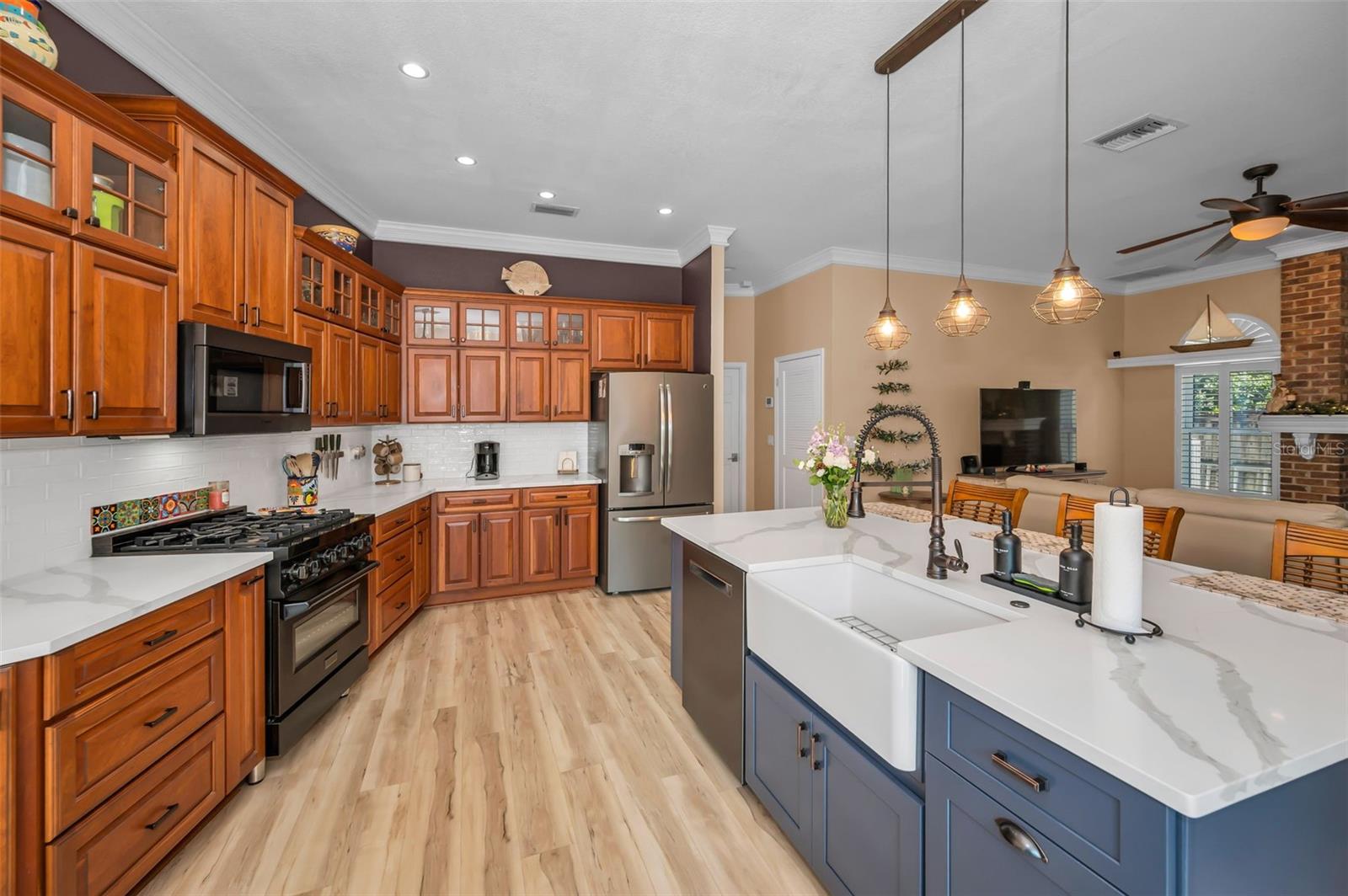 BAYSHORE TERRACE - Residential