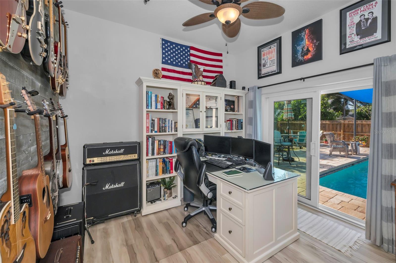 BAYSHORE TERRACE - Residential