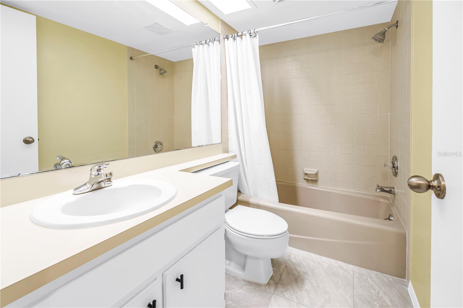 MAGNOLIA RIDGE CONDO - Residential