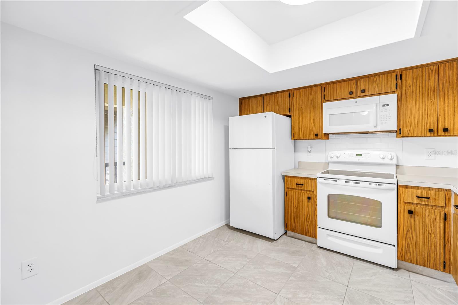 MAGNOLIA RIDGE CONDO - Residential