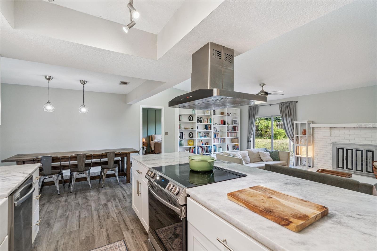 OAK FOREST UNIT 3 - Residential