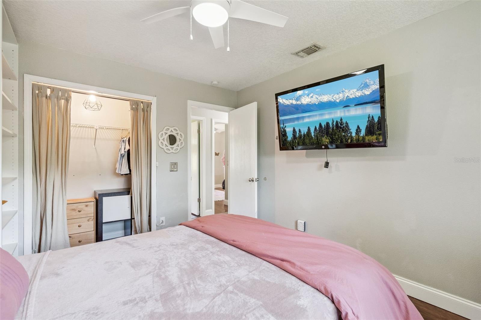 OAK FOREST UNIT 3 - Residential