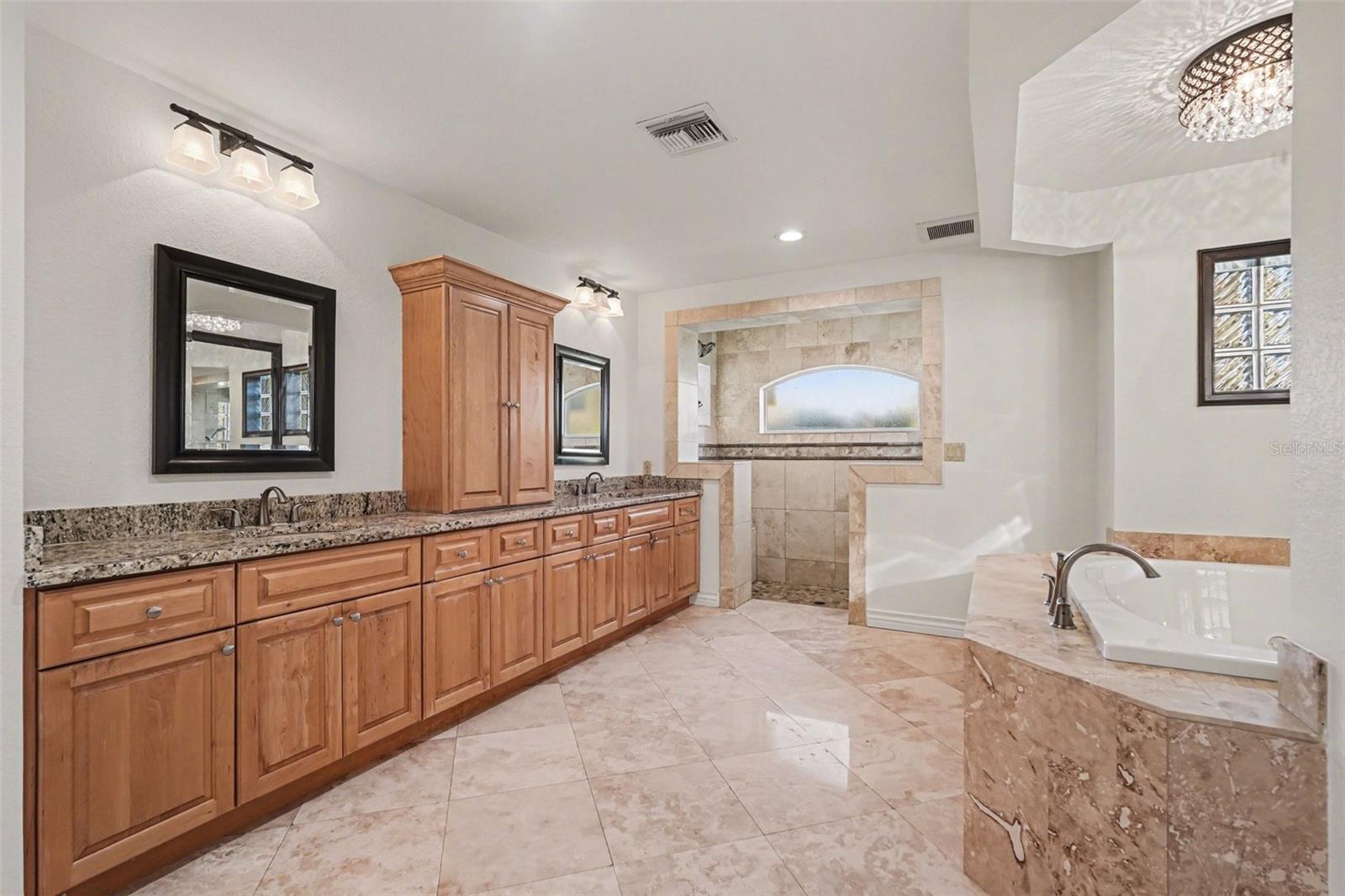 SANDS POINT - Residential