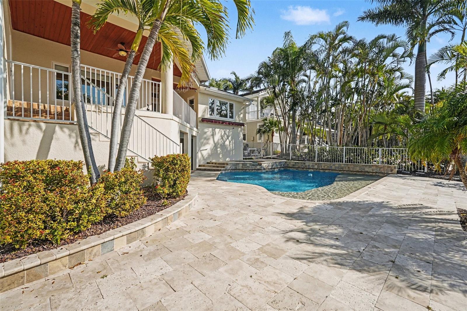 SANDS POINT - Residential