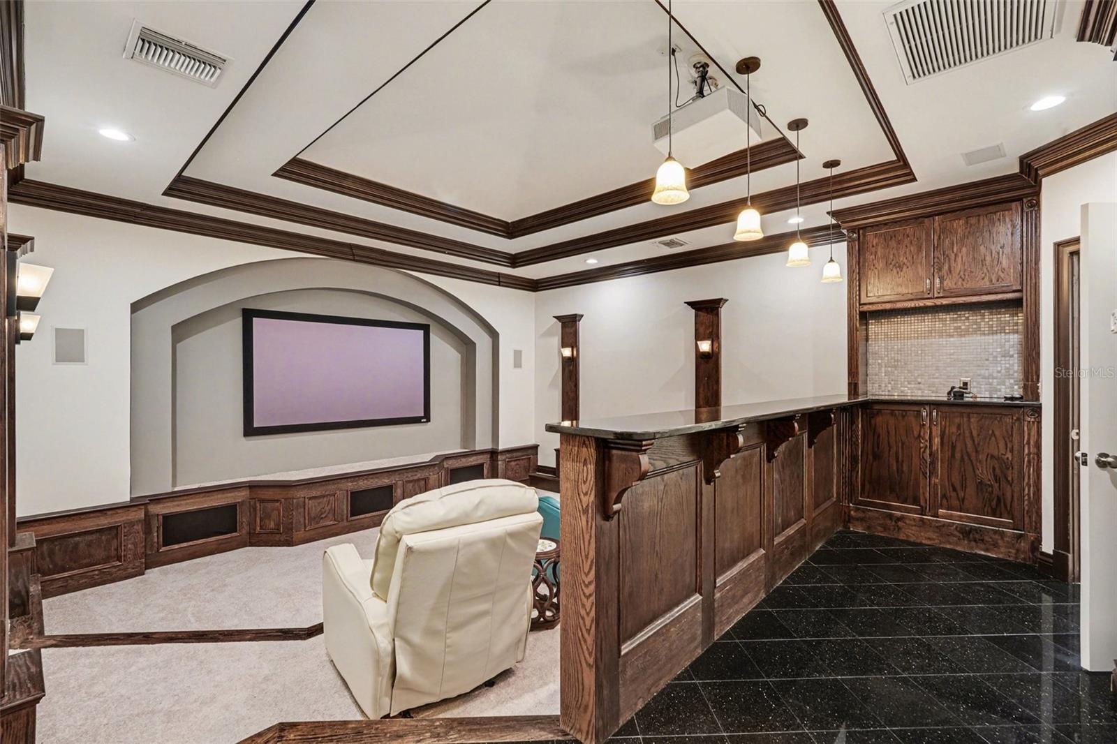 SANDS POINT - Residential