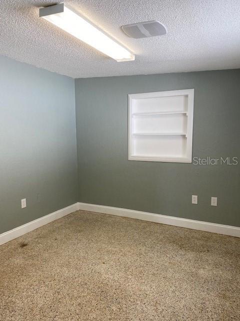 SHAMROCK HEIGHTS - Commercial Lease