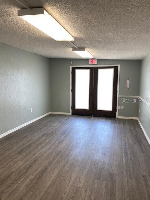 SHAMROCK HEIGHTS - Commercial Lease