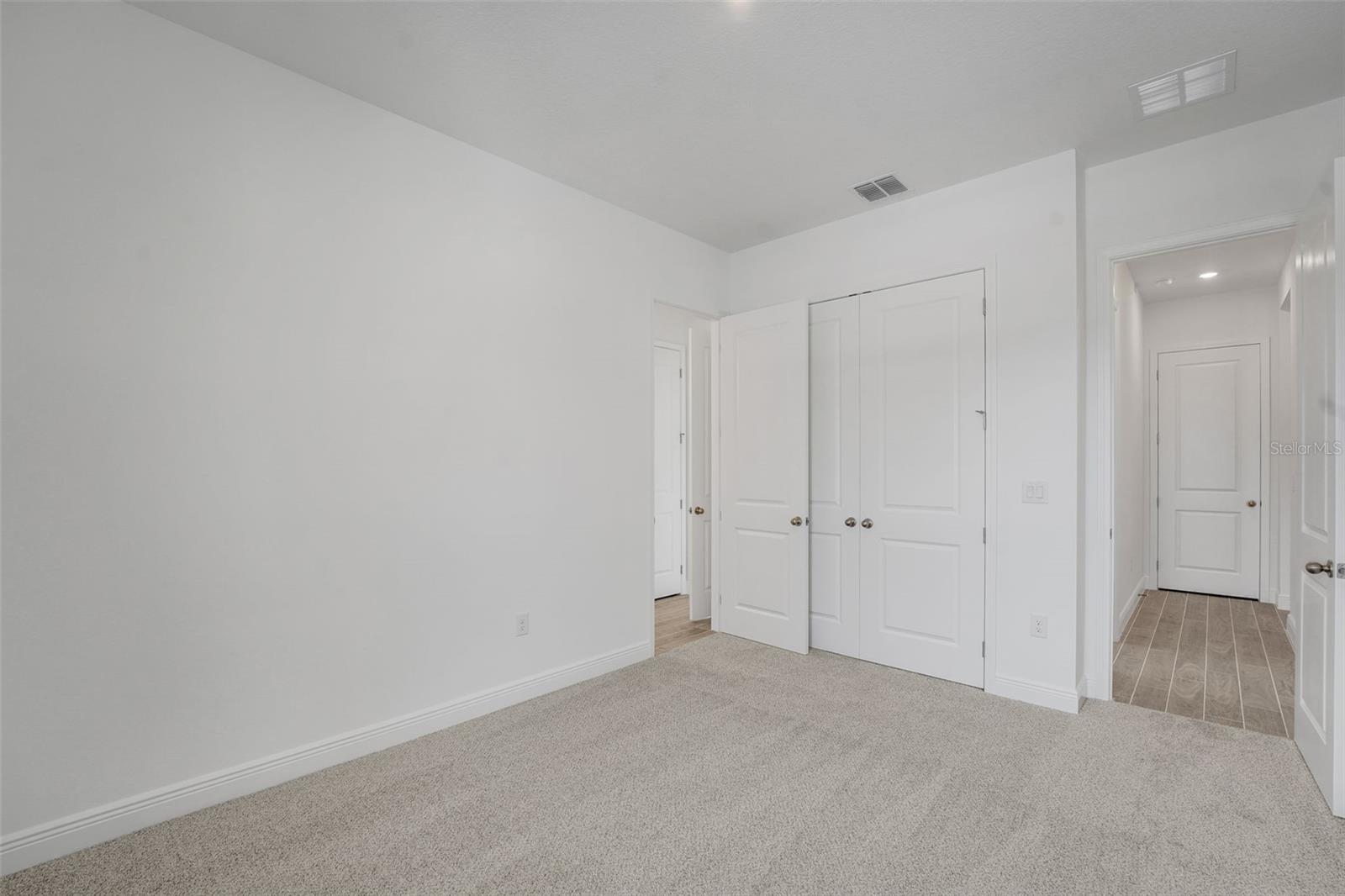 AVALON WOODS - Residential