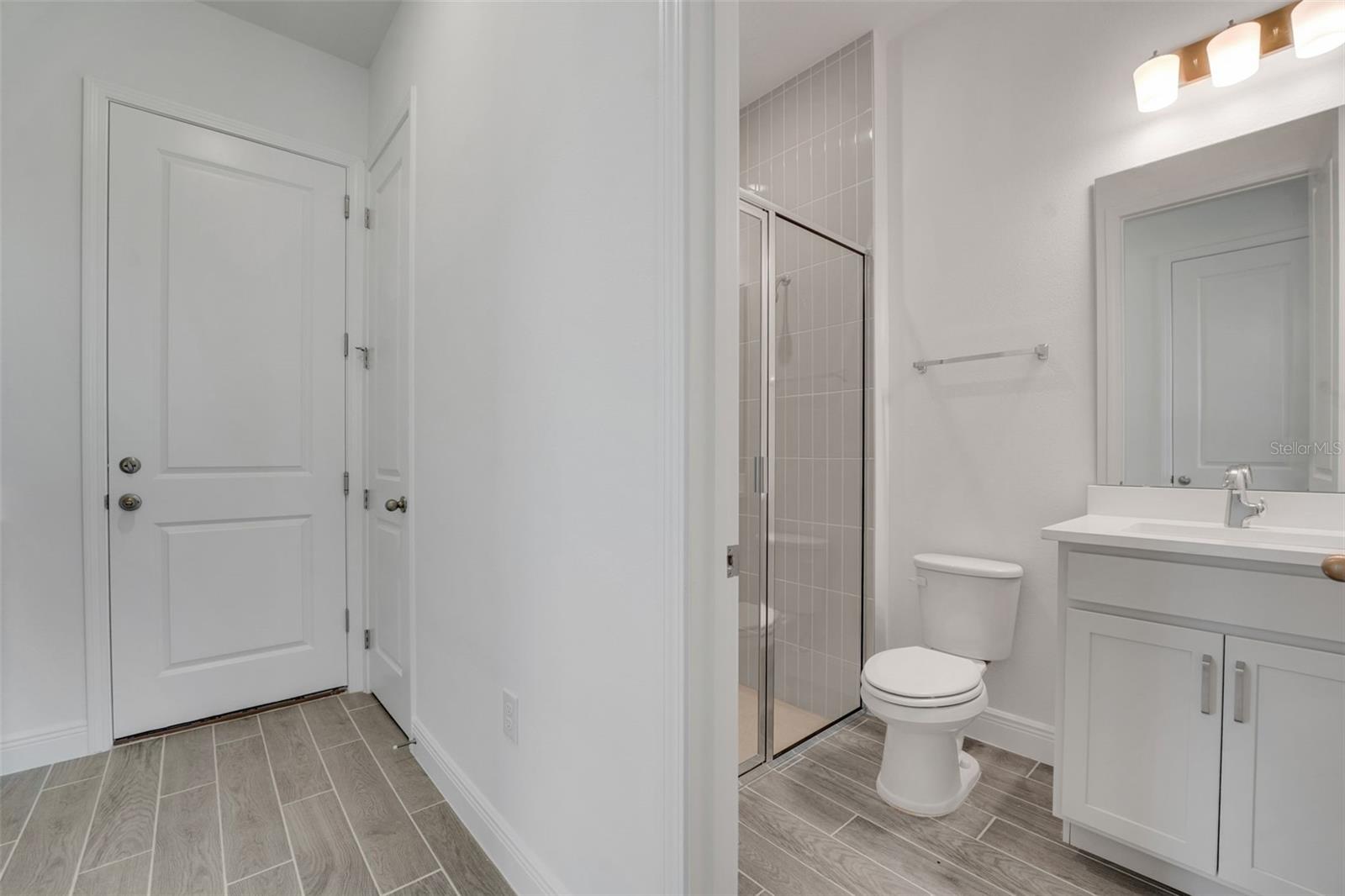AVALON WOODS - Residential