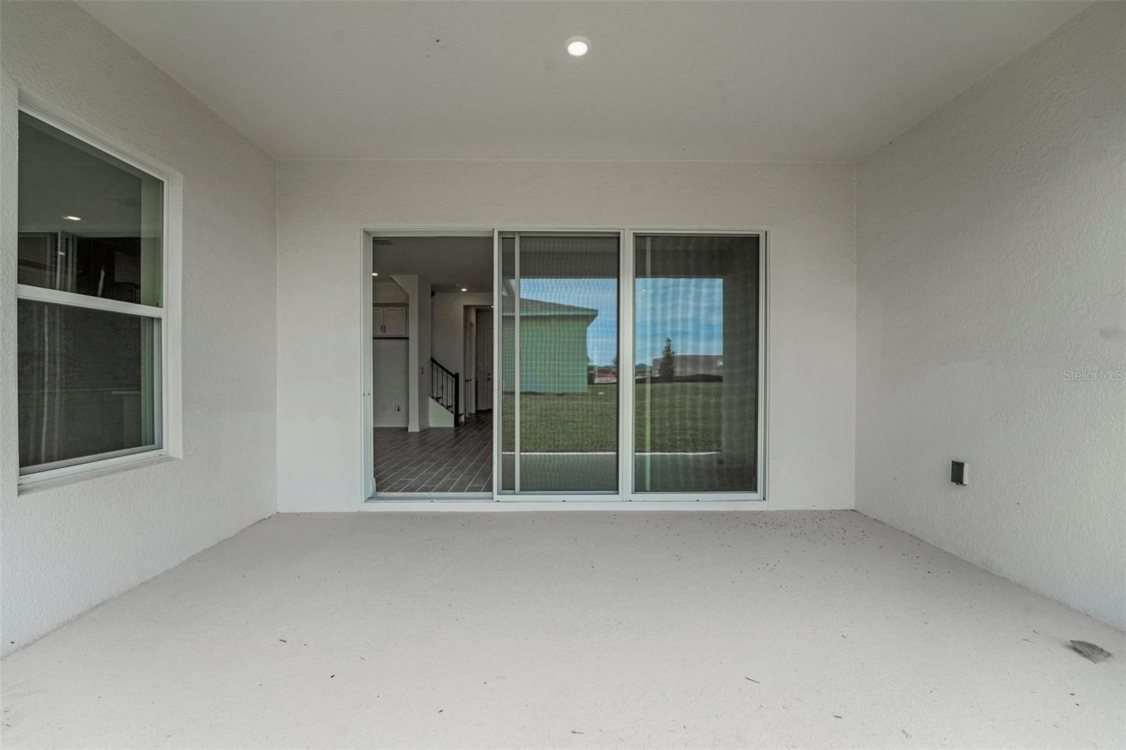 AVALON WOODS - Residential