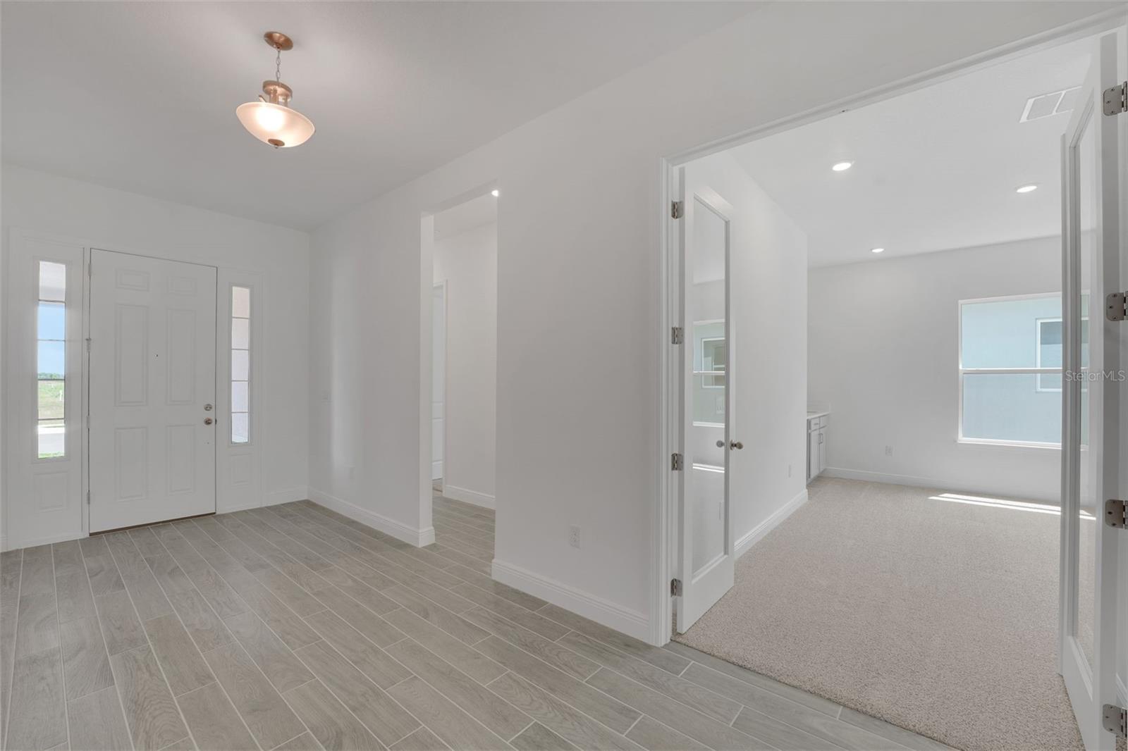 AVALON WOODS - Residential